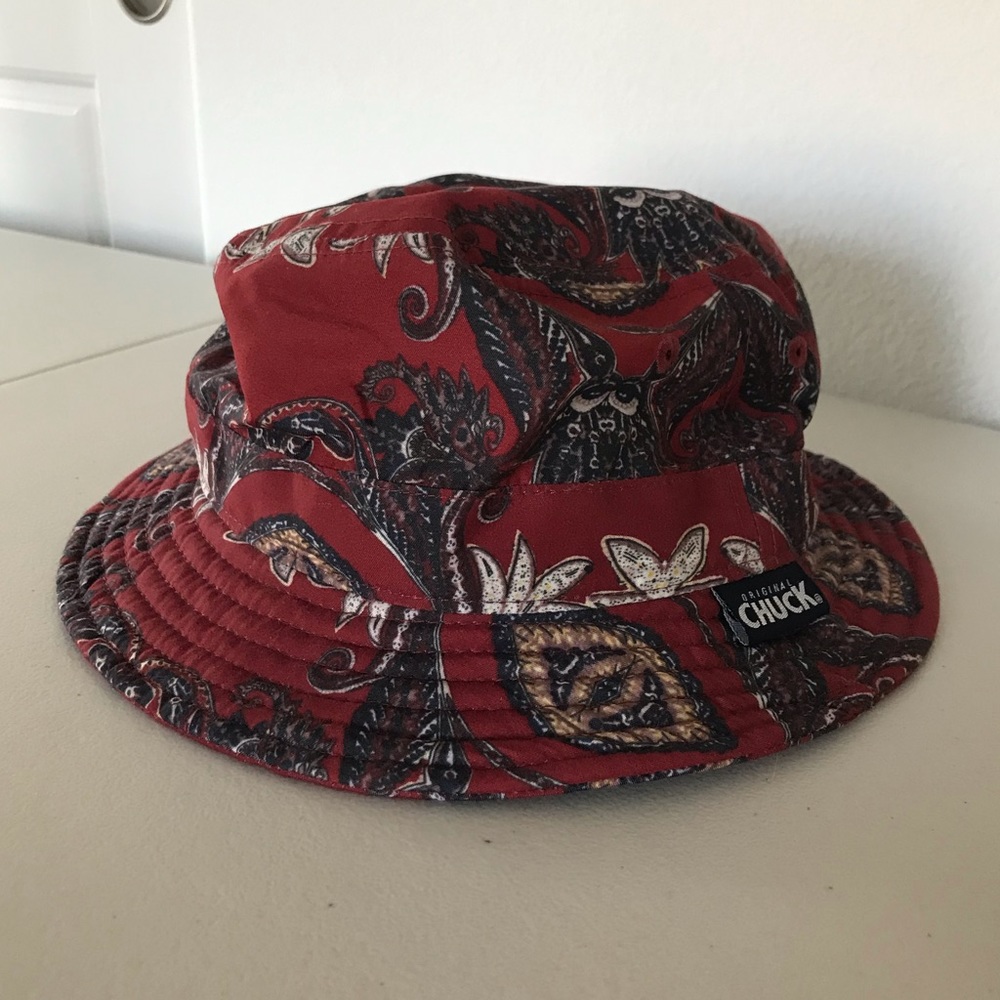 Original Chuck // NWOT Unisex Floral Paisley Bucket Hat